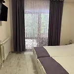 четири сезона 12 *