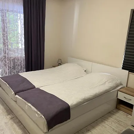 четири сезона 12 빌라 Stoykite